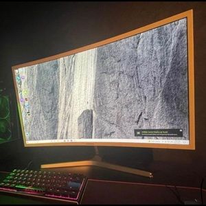 Samsung 27” Monitor
